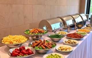 Фуршет и кейтеринг: как устроить лёгкий, вкусный и запоминающийся приём без лишней суеты