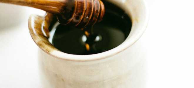 Мед в горячий чай: можно, если осторожно